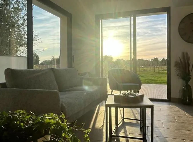 La Vie Est Belle * Ryes